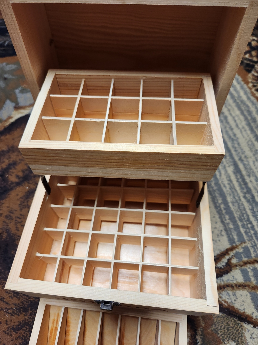 Authentic doTERRA 3-Tier Multi-Level Wooden Essential Oil Storage Chest Box - Picture 4 of 8